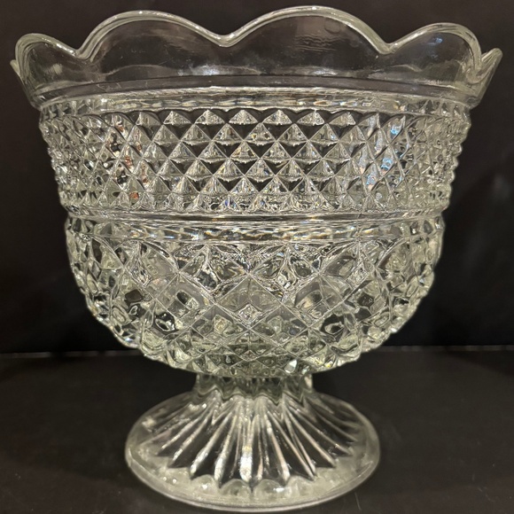 Anchor Hocking - Wexford Other - Vtg Anchor Hocking "Wexford" Pedestal Bowl - Clear 7"